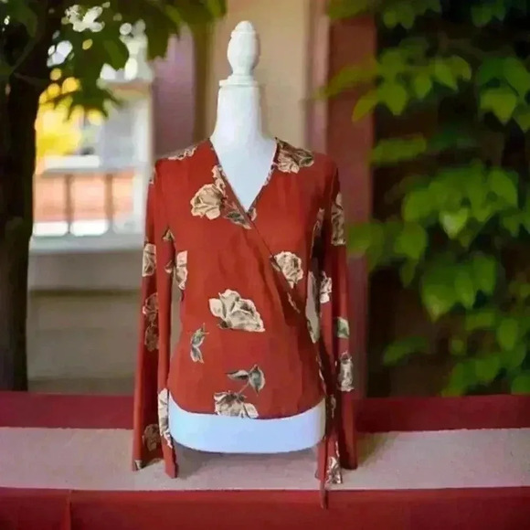 Floral Blouse - Picture 1 of 2